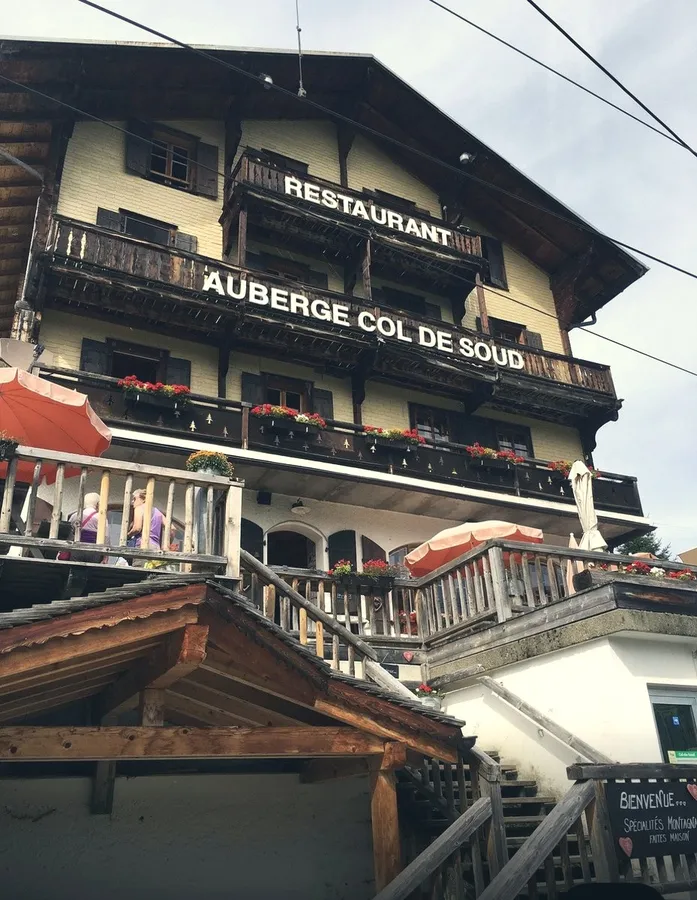 Façade de l'auberge